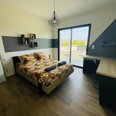 Villa, Piscine Chauffée,10 Pers Casa vacanze Lavilledieu (Ardeche)