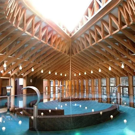 Villa, Piscine Chauffée,10 Pers * Lavilledieu (Ardeche)