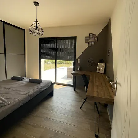 بيت للعطل Villa, Piscine Chauffee,10 Pers *