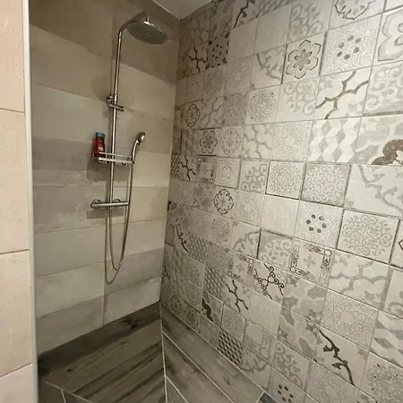Casa vacanze Villa, Piscine Chauffée,10 Pers Lavilledieu (Ardeche)