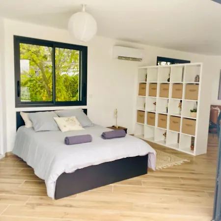 Villa, Piscine Chauffée,10 Pers Casa vacanze Lavilledieu (Ardeche)